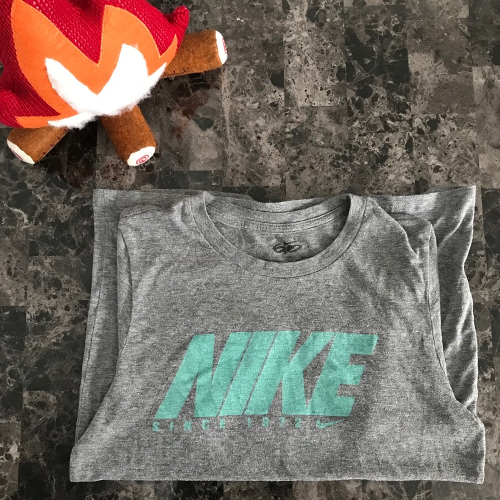Gray Nike 6.0 T-shirt